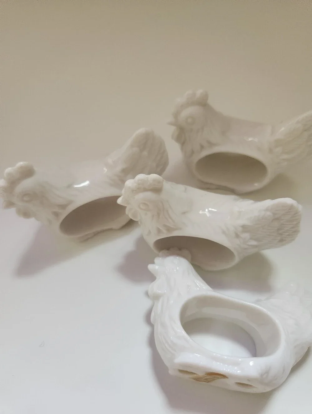 Vintage White Ceramic Chicken Rooster Napkin Rings Set of 4 Taiwan Farmhouse